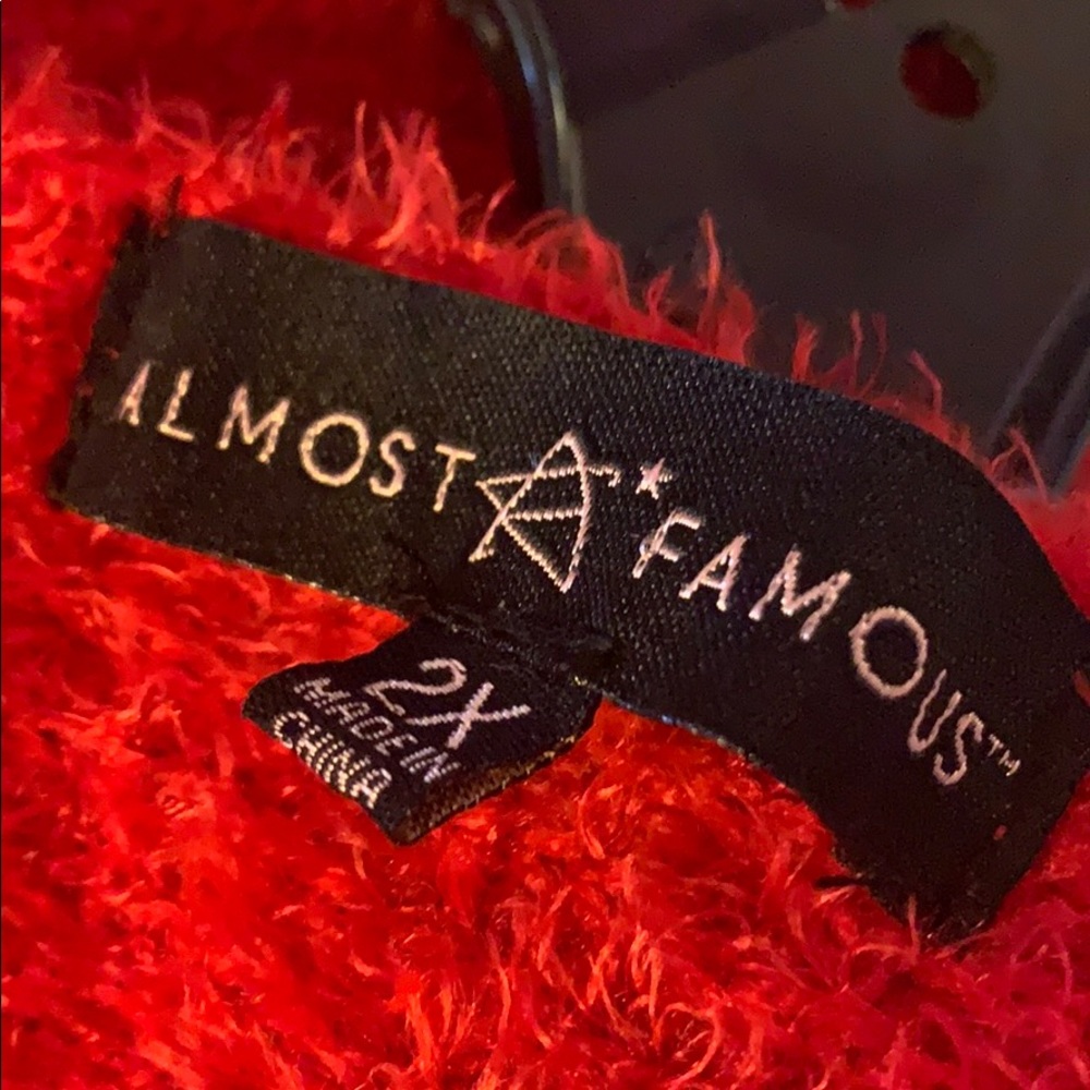 ALMOST FAMOUS red v neck sweater size 2X. - Picture 5 of 5